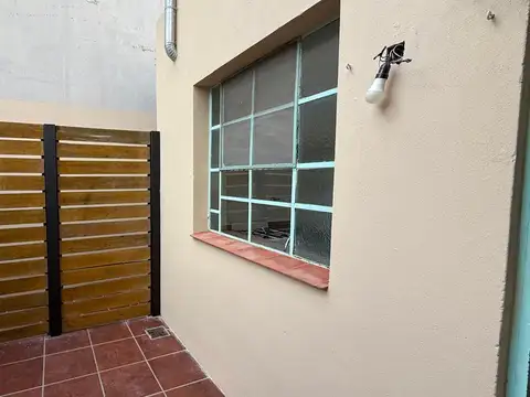 Depto Tipo Casa en Alquiler en Olivos, $ 950.000