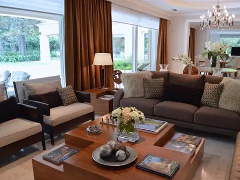 Casa en Venta en Highland Park Country Club, USD 1.900.000