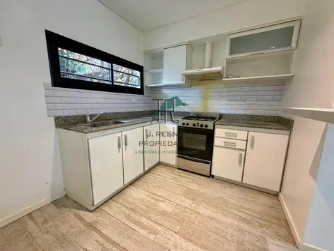 Depto Tipo Casa en Alquiler de 4 ambientes