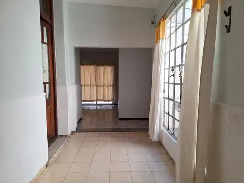 Casa en Alquiler en Lanus Este, $ 1.200.000