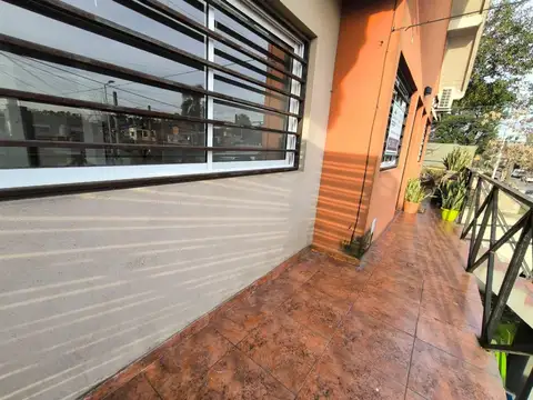 Esteban De Luca 2704 , Piso PA