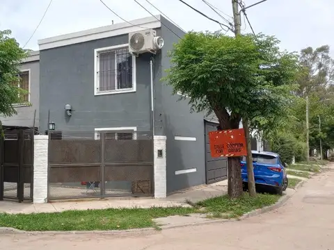 Venta, PH, 3 Ambientes, Patio, Cochera,  Moreno