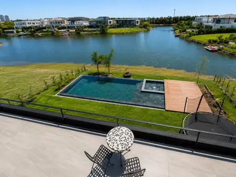 Casa en Venta de 5 dormitorios