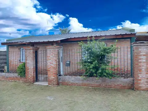 Venta Casa Barrio P Matheu con Pileta Apto Crédito