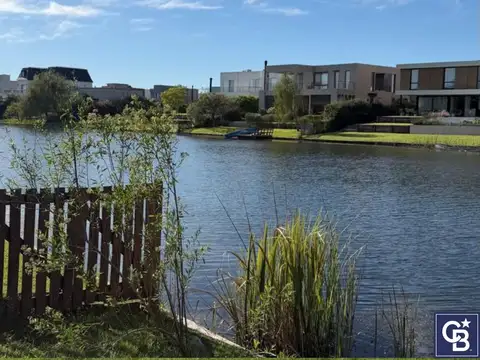 Terreno en Venta 13  mts Fondo