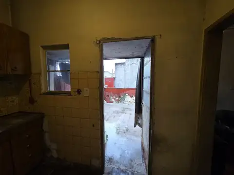 Depto Tipo Casa en Venta en Morón, USD 52.000