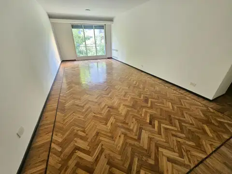 Diaz Vélez 3700, Piso 3