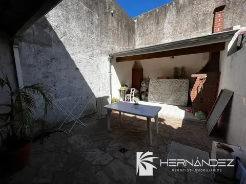 Depto Tipo Casa en Venta con 1 cocheras