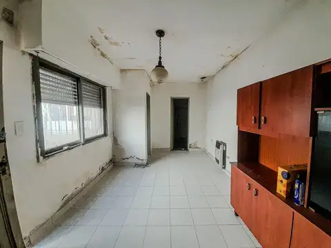 PH EN VENTA LA PLATA 1 DORMITORIO A RECICLAR