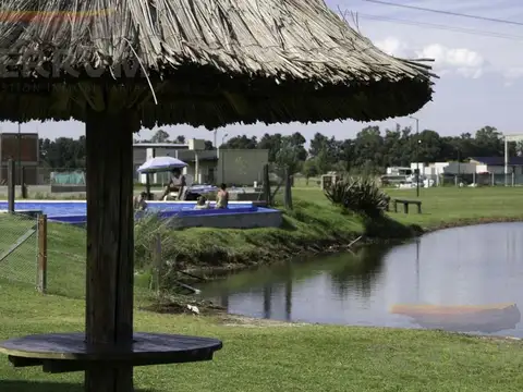 Terreno en Venta en Laguna Azul, USD 7.999