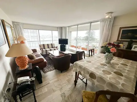 Departamento 4 ambientes con 2 baños
