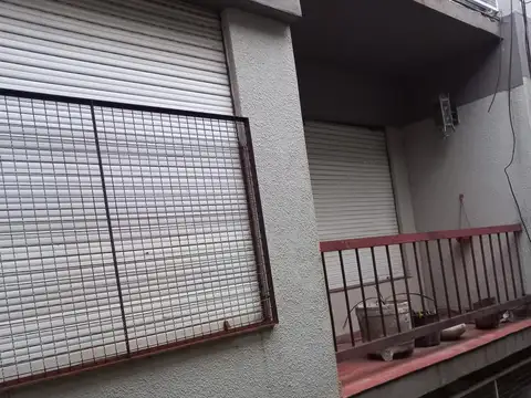 Campos 2400 , Piso 2