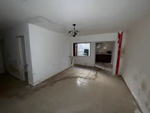 VENTA - Departamento a reciclar, 2 dormitorios - Pichincha, Rosario