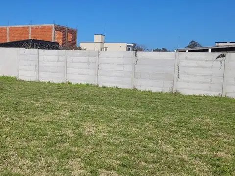 Terreno en Venta en Barrio Parque Astolfi II - PIlar
