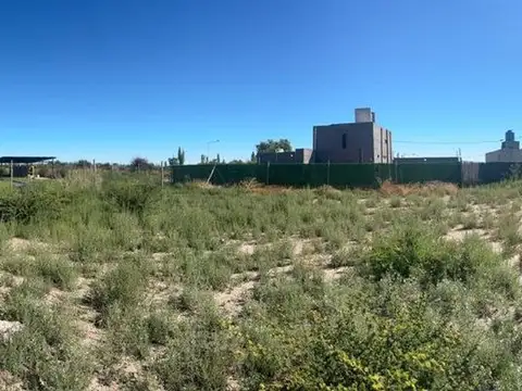 TERRENO EN VENTA 694 M² RIVADAVIA