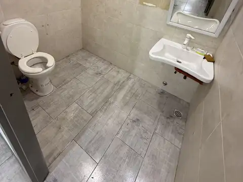 Local en Alquiler en Bernal Oeste, USD 4.000