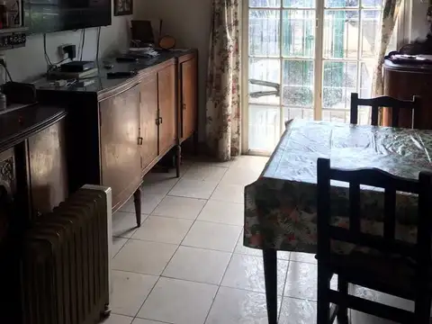Casa en Venta con 15 cocheras