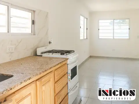 Keniac II - Av Tucuman E/ Duhau y Belgrano - Costa Azul - C785