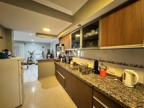 Casa 4 ambientes con 3 baños