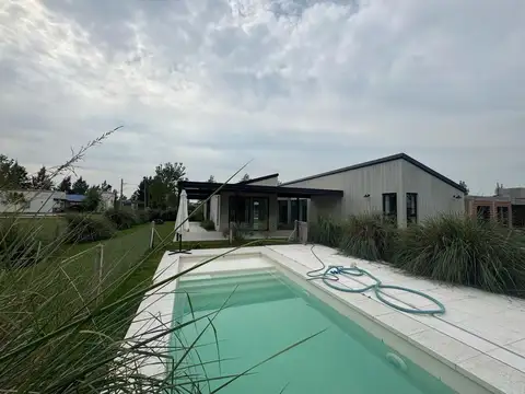 Casa en alquiler en Fincas de San Vicente Sporting