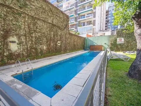 5 ambientes amplio con 2 cocheras. Edificio con Amenities.
