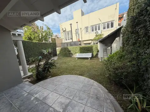 Depto Tipo Casa 4 ambientes con 2 baños