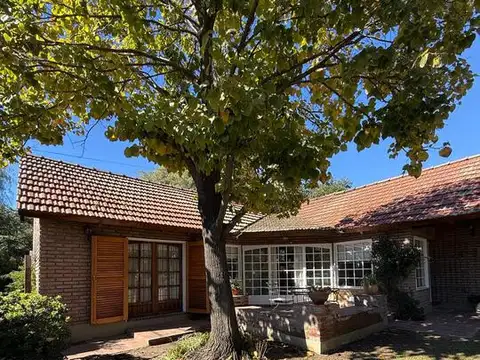 Casa en Venta con 1 cochera