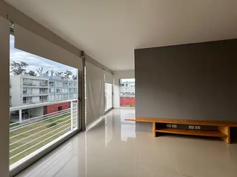 Departamento en Alquiler con 1 cocheras