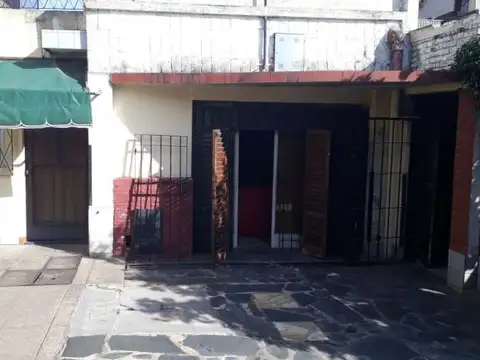 Terreno en Venta en Villa Luzuriaga, USD 170.000