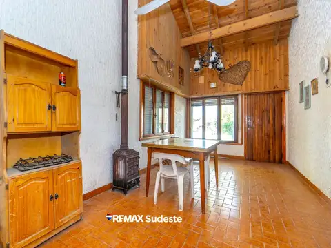 Casa en Venta con 1 cochera