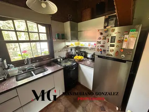 Casa 3 ambientes con 2 baños