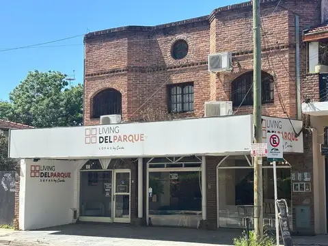 Local y oficinas en excelente zona. Martínez. 