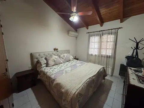 VENTA CASA 3 DORMITORIOS VILLA CLARET CÓRDOBA