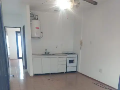 Depto Tipo Casa 2 ambientes con 1 baño