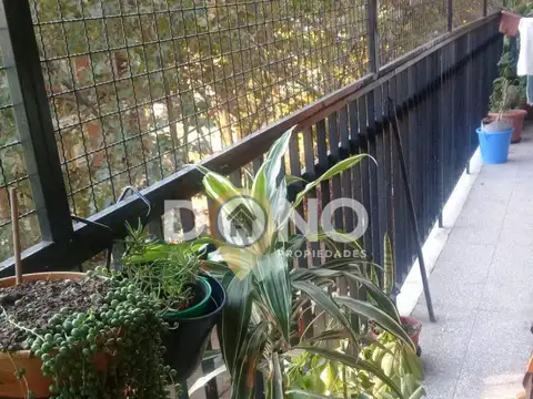 Departamento 4 ambientes con 2 baños