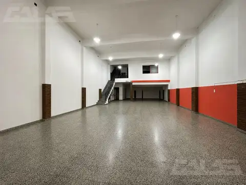 Av. Rivadavia entre Barabino y Hortiguera al 23500