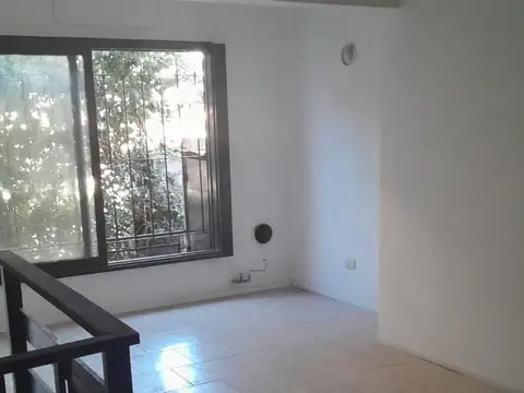 Alquiler PH 2 ambientes