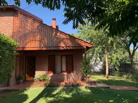 Casa en Venta con 1 cochera