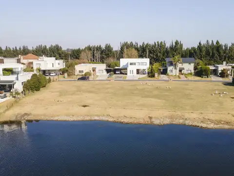 Terreno en Venta 41  mts Fondo