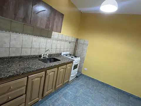 Depto Tipo Casa en Venta de 2 ambientes