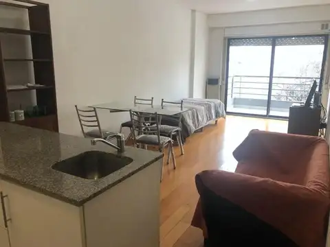 Conesa 2600, Piso 6