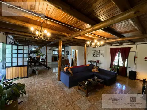 Casa 6 ambientes con 3 baños