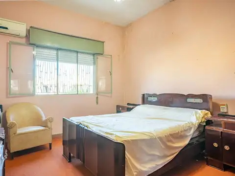 Casa 6 ambientes con 1 baño