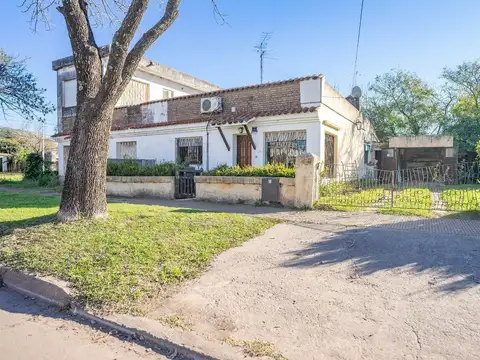 VENTA CASA DOS DORMITORIOS ROLDÁN BARRIO TALLERES