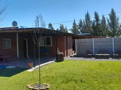 Quinta en Venta con 3 cocheras