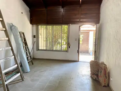 Casa en Alquiler en Burzaco, $ 720.000