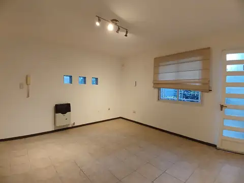 ALQUILER DUPLEX 2 DOR. CON COCHERA - 5TA SECCIÓN