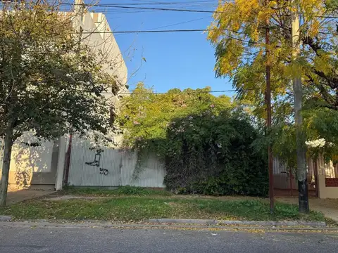 LOTE EN VENTA LA PLATA 600 METROS