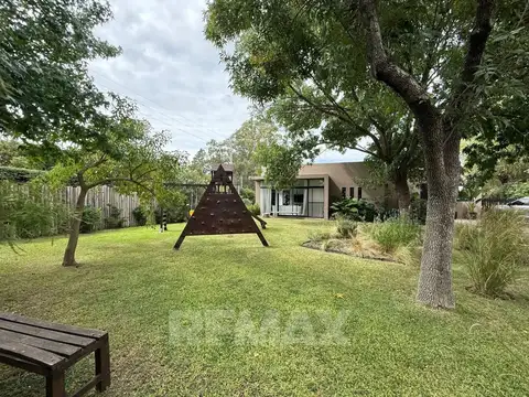 Casa en Venta en Barrio Villa Rosa, USD 215.000