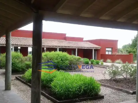 Terreno en venta en la Primavera Golf